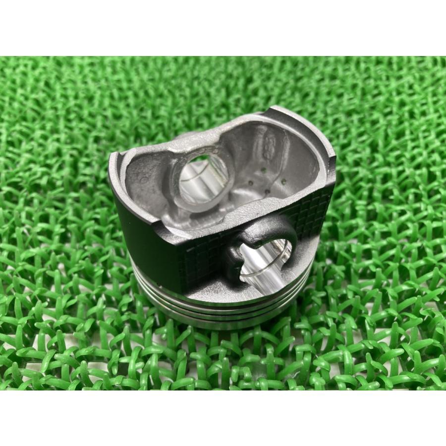スズキ（SUZUKI） UE150 ピストン 在庫有 即納 純正 新品 バイク 部品