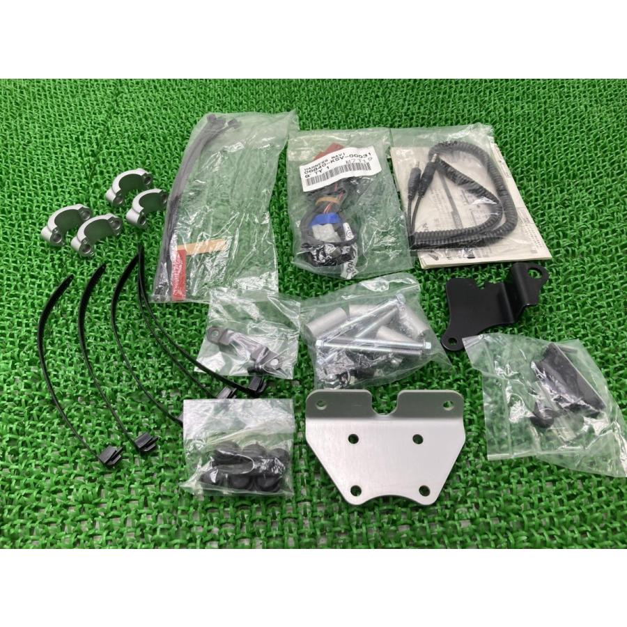 CB1300SF オーディオシステム取付アタッチメント ホンダ 純正 新品 バイク 部品 廃盤 在庫有り 即納可 車検 Genuine CB1300SB 9 ホンダ（HONDA） CB1300SF オーディオシステム取付アタッチメント 在庫