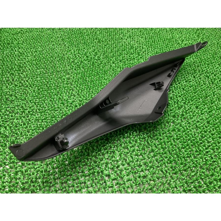 ホンダ（HONDA） グロム シートカウル 右 在庫有 即納 純正 新品