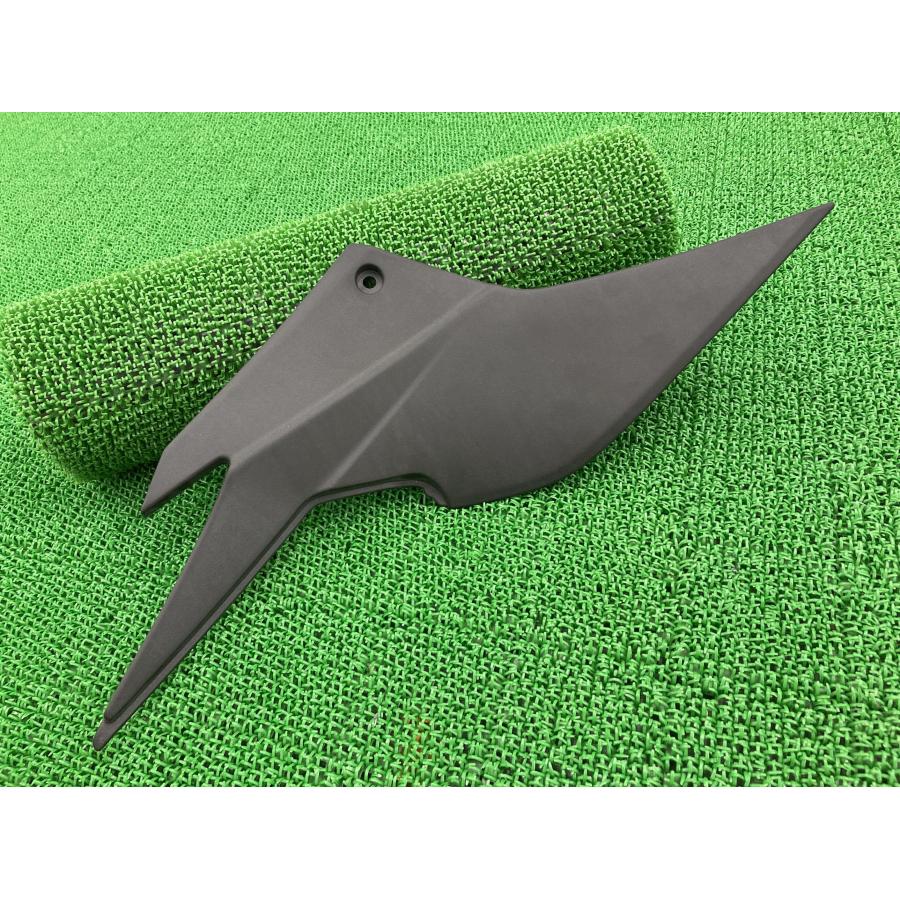 Ninja250R サイドカバー 左 EX250KBF 在庫有 即納 カワサキ 純正 新品 バイク 部品 廃盤 在庫有り 即納可 車検 Genuine 84 カワサキ（Kawasaki） Ninja250R サイドカバー 左 EX250KBF 在庫有