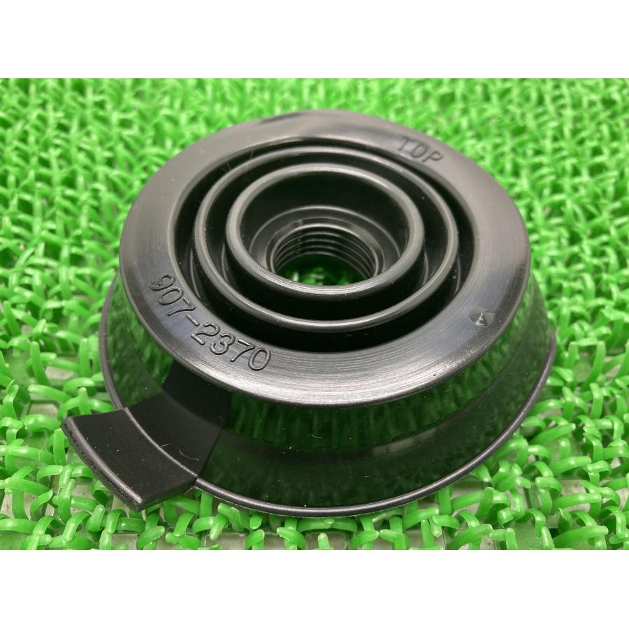 ヤマハ発動機 YZF-R1 ヘッドライトソケットカバー 在庫有 即納 ヤマハ