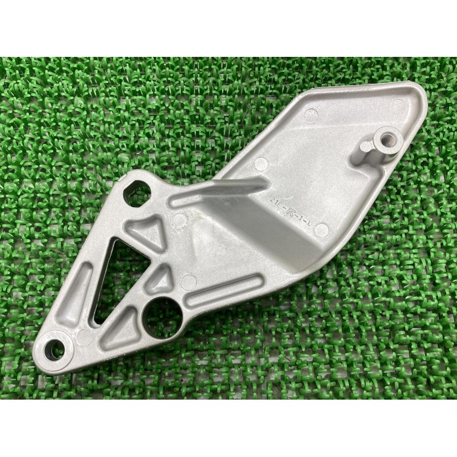 RF600R ステップホルダー 左 在庫有 即納 スズキ 純正 新品 バイク 部品 RF900R 廃盤 在庫有り 即納可 車検 Genuine 2_1