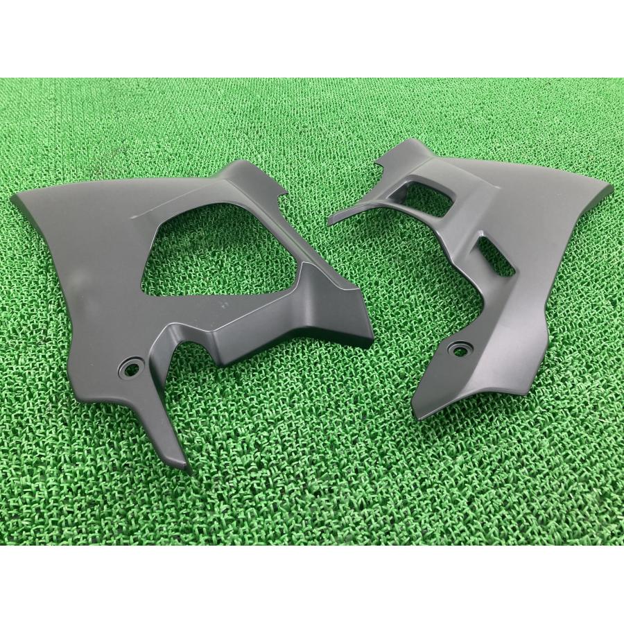 YZF-R25 アンダーカウル 左右 マットB BS7 ヤマハ 純正 バイク 部品 RG43J コケキズ無し 割れ欠け無し 品薄 希少品 【中古】 24 ヤマハ発動機 YZF-R25 アンダーカウル 左右 マットB BS7 ヤマハ 純正