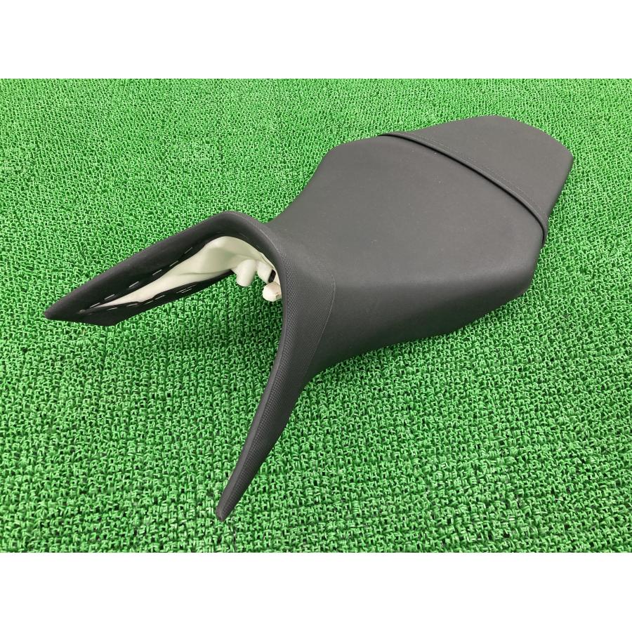 MT09 純正シ―ト ヤマハ発動機 MT-09 シート 1RC-00D ヤマハ 純正 中古 バイク 部品