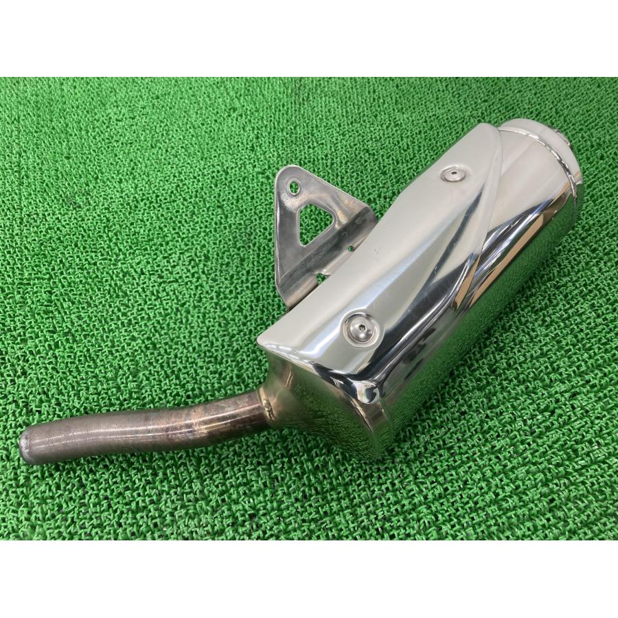 ストリートトリプル サイレンサーマフラー 左 A9600221 トライアンフ(TRIUMPH) 純正 トライアンフ 公道走行不可 品薄 【中古】 69 ストリートトリプル サイレンサーマフラー 左 A9600221 トライアンフ
