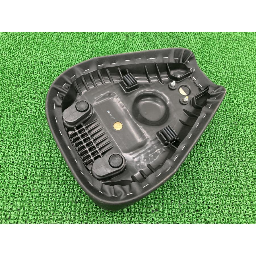 ホンダ（HONDA） スーパーカブ110 シート 純正 中古 バイク 部品 JA44
