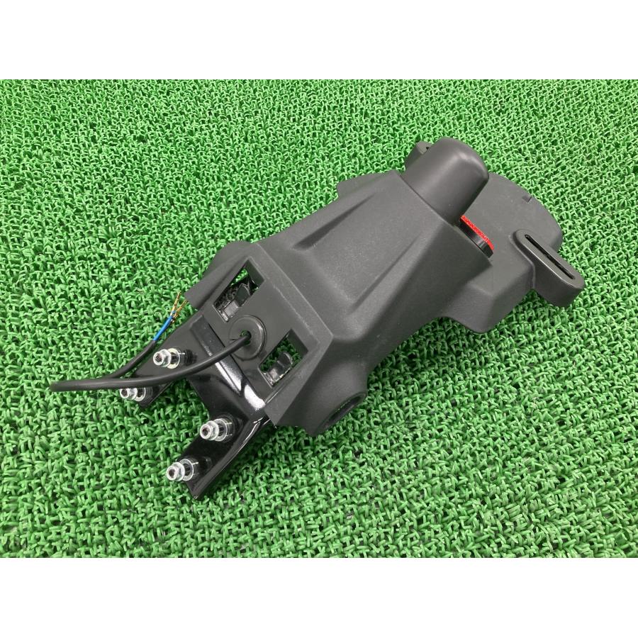 ヤマハ発動機 XSR155 リアフェンダー B1V ヤマハ 純正 中古 バイク