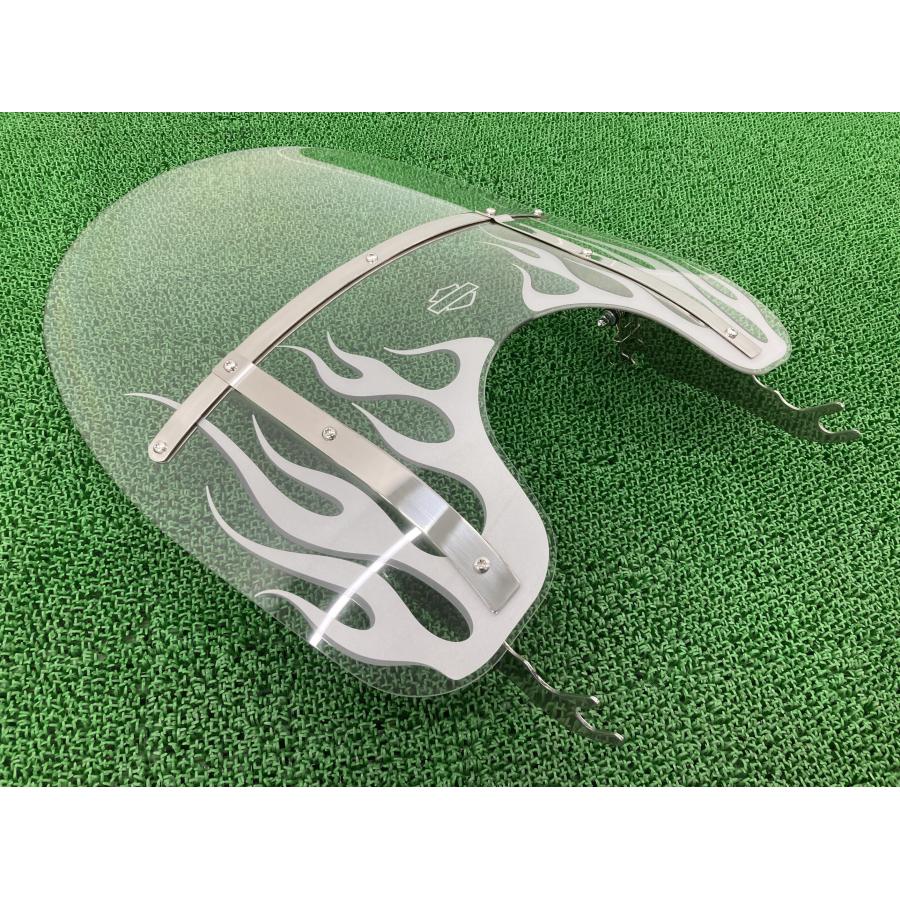 FLSTC1450 スクリーン ハーレー 純正 バイク 部品 57816-04 フレイムパターン コンディション良好 デタッチャブル 品薄 【中古】 9 FLSTC1450 スクリーン ハーレー 純正 中古 バイク 部品 57816-04