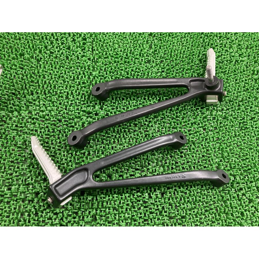 S1000RR タンデムステップ 左右 8 521 680/8 521 681  純正 バイク 部品 WB10D500XH 8 521 680 8 521 車検 Genuine 【中古】 90 S1000RR タンデムステップ 左右 8 521 680/8 681 WB10D500XH BMW 純正