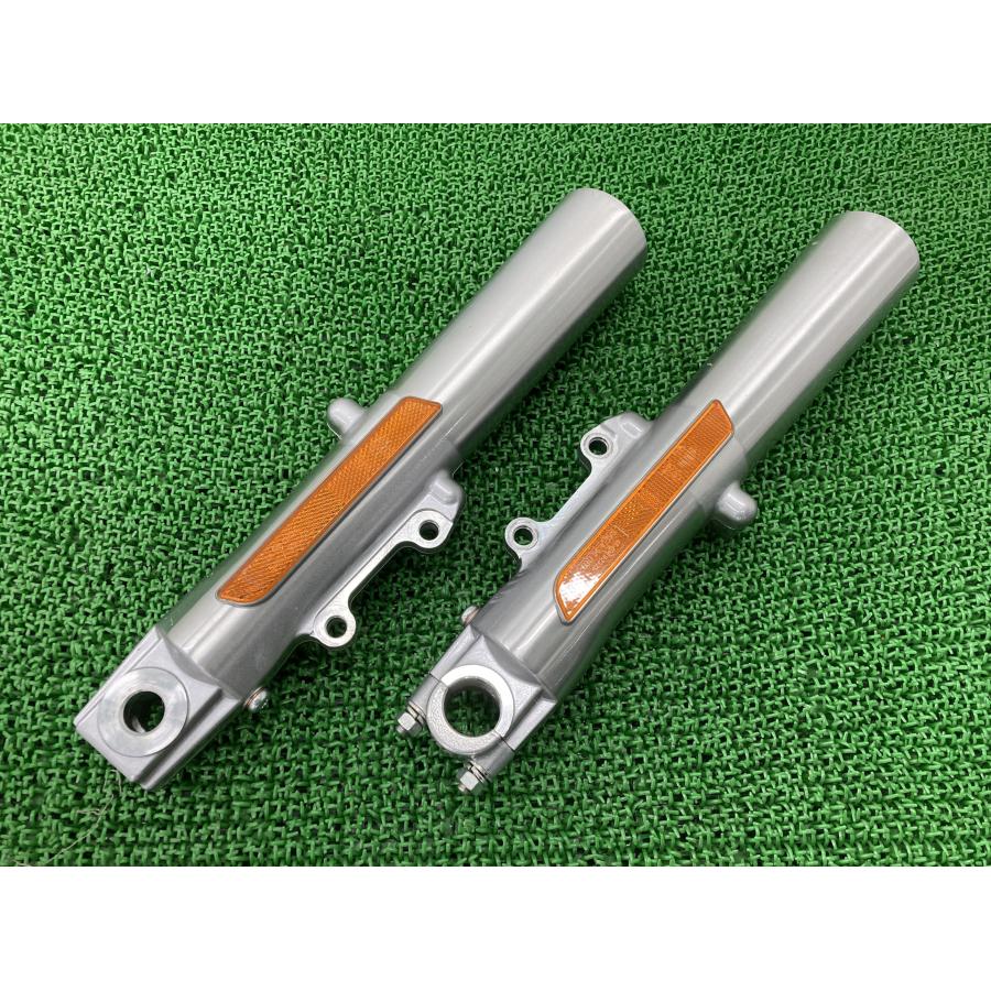 ツーリング アウターチューブ 左右 46495-09/46502-09 ハーレー 純正 バイク 部品 46495-09 46502-09 09-13 FLHT FLHTC 【中古】 37 ツーリング アウターチューブ 左右 46495-09/46502-09 ハーレー 純正
