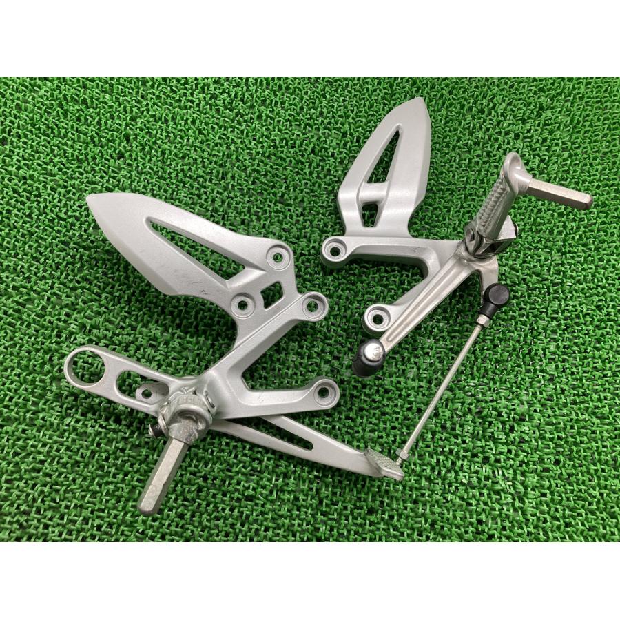 スズキ（SUZUKI） GSX-S1000F ステップ 左右 21711/21712 純正 中古