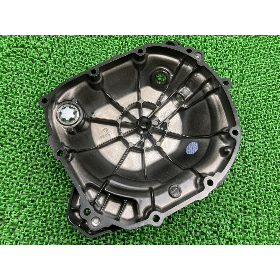 カワサキ Z900RS エンジンカバー 8038 純正 中古 バイク 部品 カワサキ Z900RS エンジンカバー 8038 純正 中古 バイク 部品