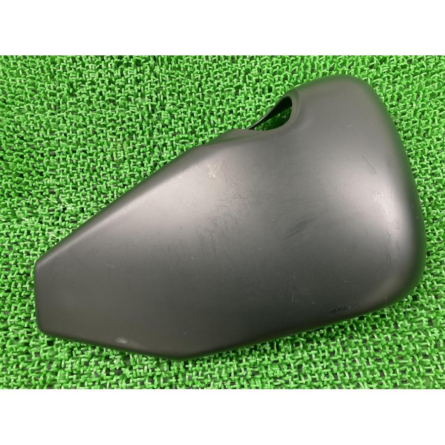 XL883N サイドカバー 右 マットB ハーレー 純正 中古 バイク 部品