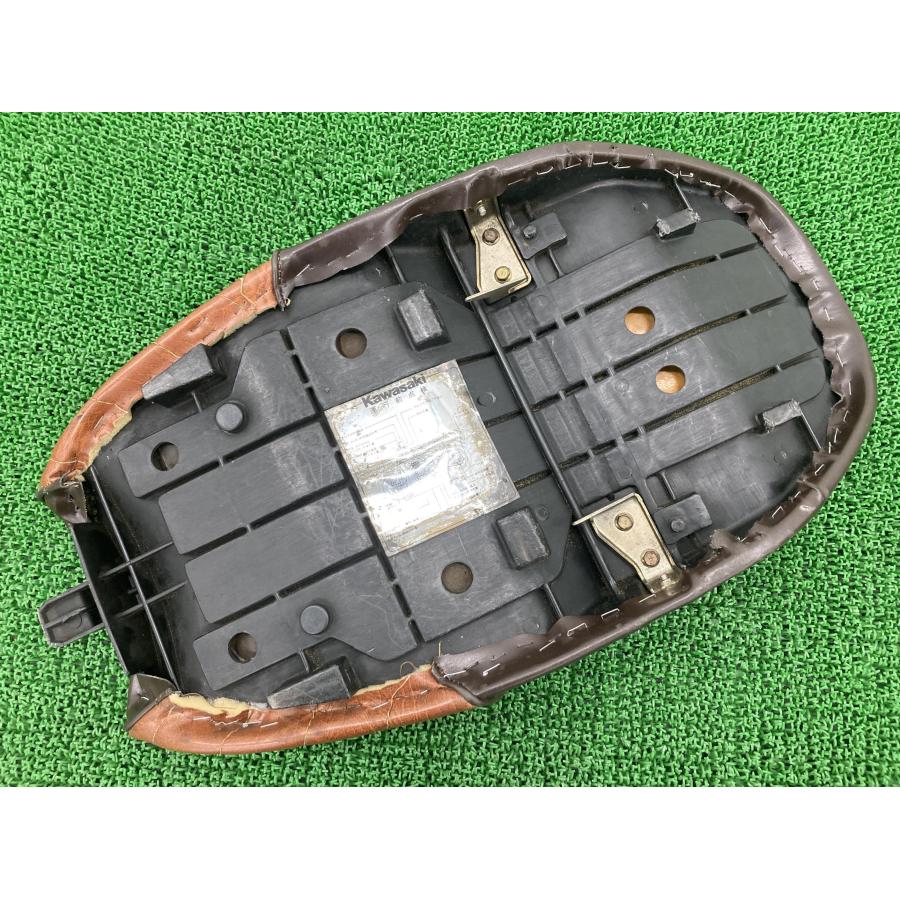 カワサキ（Kawasaki） ゼファー1100 シート 56031-1807 ZRT10A-009