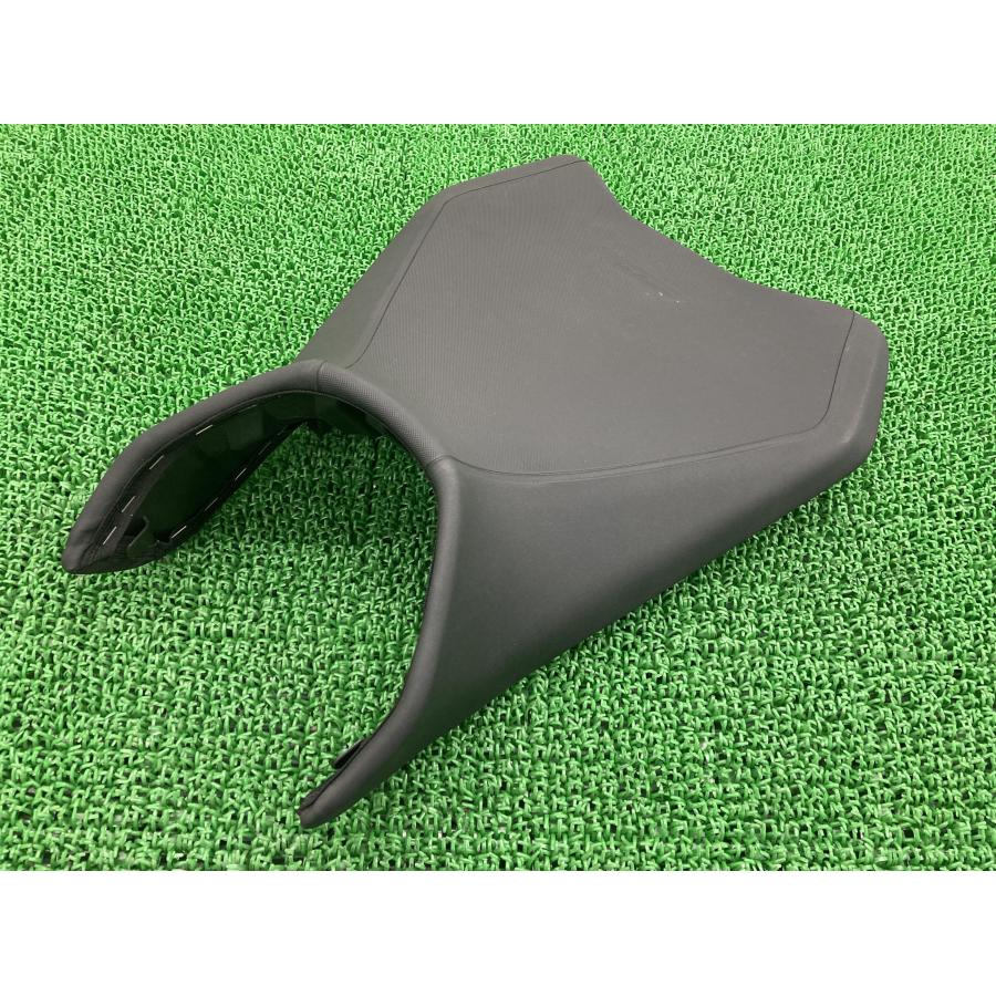 790デューク シート 6410704000 VBKTU6409JM721*** KTM 純正 バイク 部品 DUKE 破れ無し 品薄 希少品 車検 Genuine 【中古】 4 790デューク シート 6410704000 VBKTU6409JM721*** KTM 純正 中古