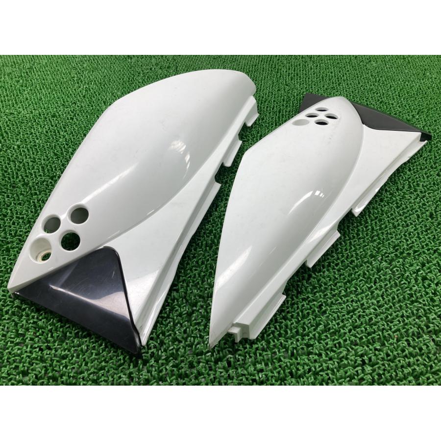 カワサキ（Kawasaki） Dトラッカー125 KLX125 サイドカバー 左右 白