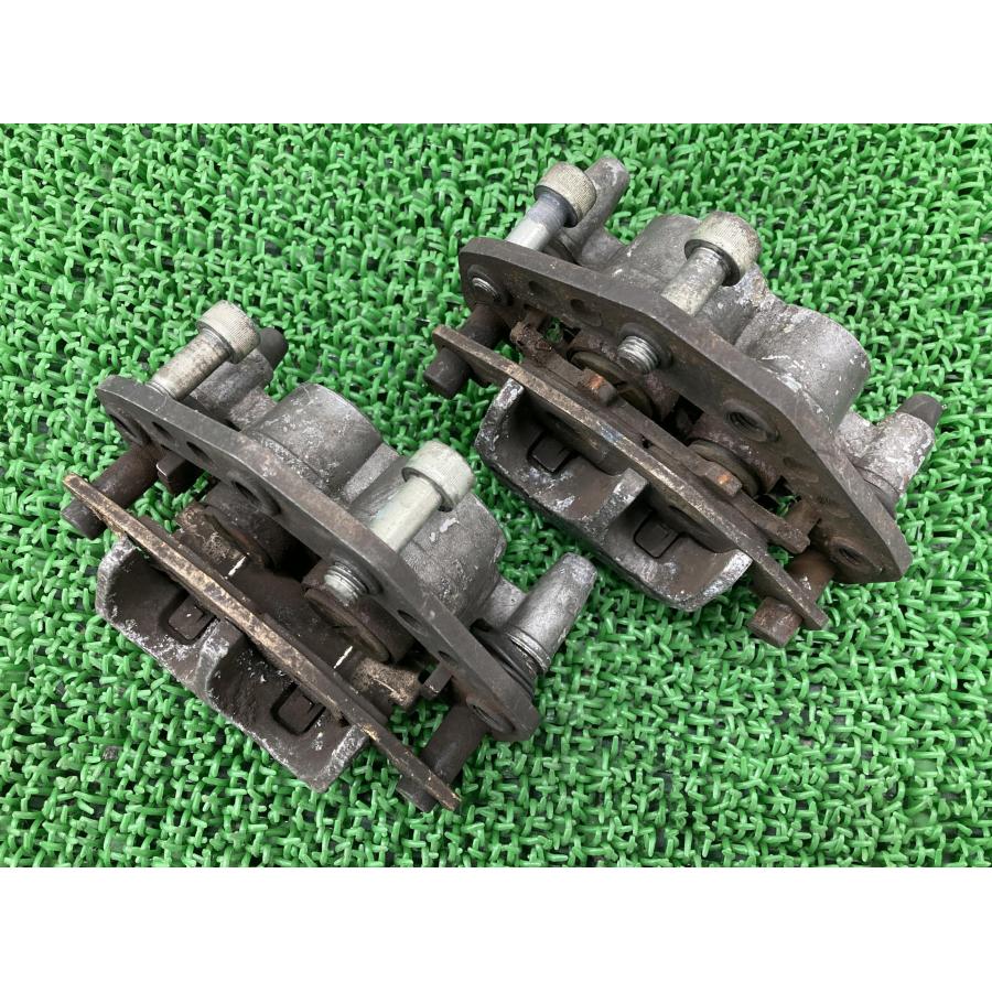 カワサキ ゼファー400 フロントブレーキキャリパー 左右 純正 カワサキ ゼファー400 フロントブレーキキャリパー 左右 純正