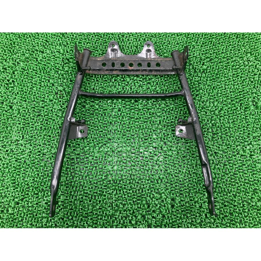 ヤマハ発動機 TW200 リアフェンダーステー ヤマハ 純正 中古 バイク