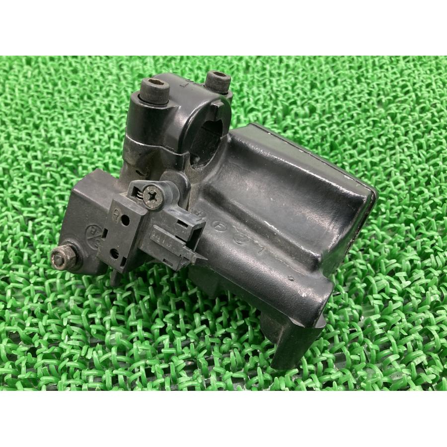 XJR1300 クラッチマスター ヤマハ 純正 バイク 部品 RP03J コケキズ無し 割れ欠け無し 品薄 希少品 車検 Genuine 【中古】 70 ヤマハ発動機 XJR1300 クラッチマスター ヤマハ 純正 中古 バイク 部品