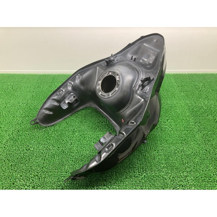 タイガー800XC タンク 黒M トライアンフ(TRIUMPH) 純正 中古 バイク