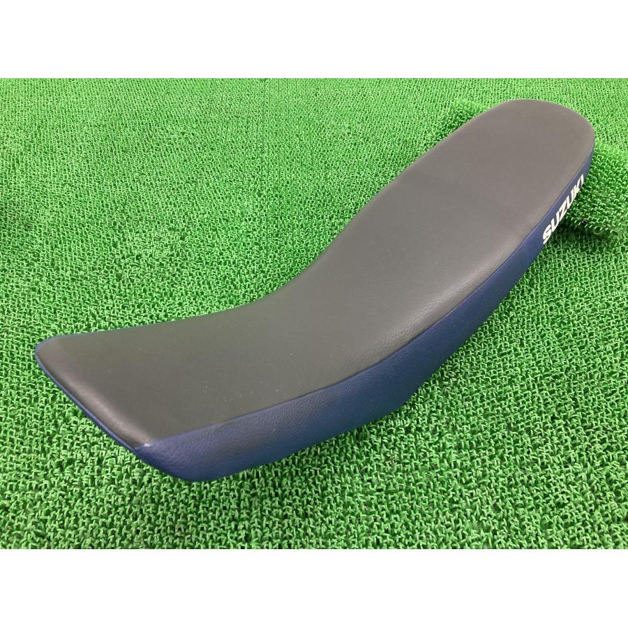 【中古美品】スズキ　Suzuki DRZ400SM 純正シート スズキ DR-Z400SM シート グレー/銀 S29F 純正 中古 バイク 部品