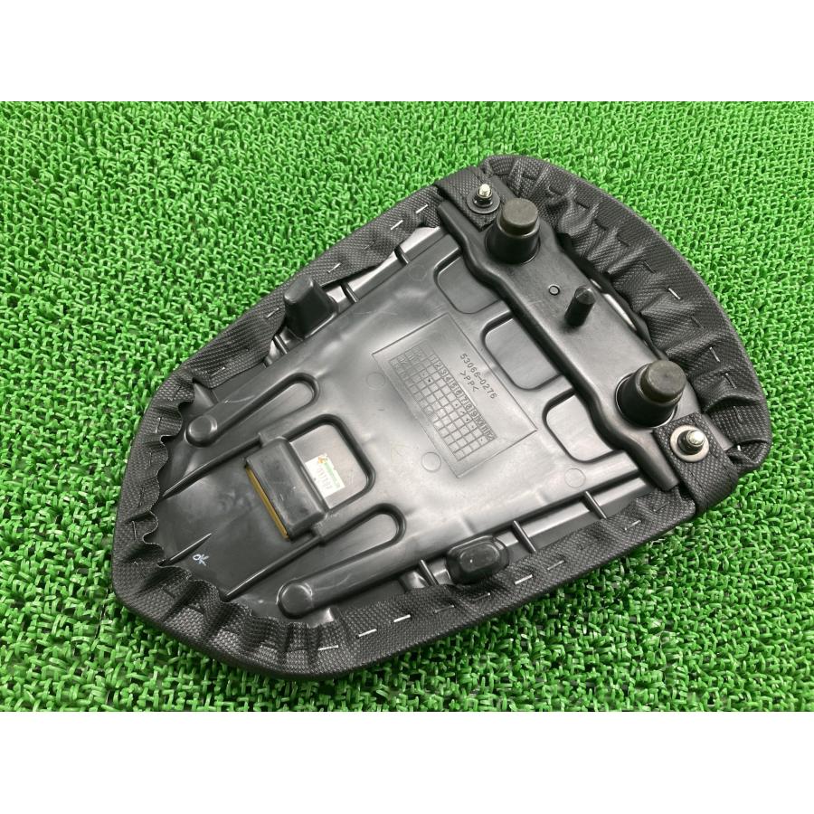 カワサキ NINJA250R タンデムシート 53066-0276 純正 中古 カワサキ NINJA250R タンデムシート 53066-0276 純正 中古