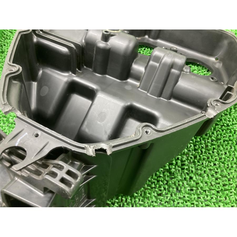 スピードトリプル1200RS エアクリーナーボックス 2205744/2205747