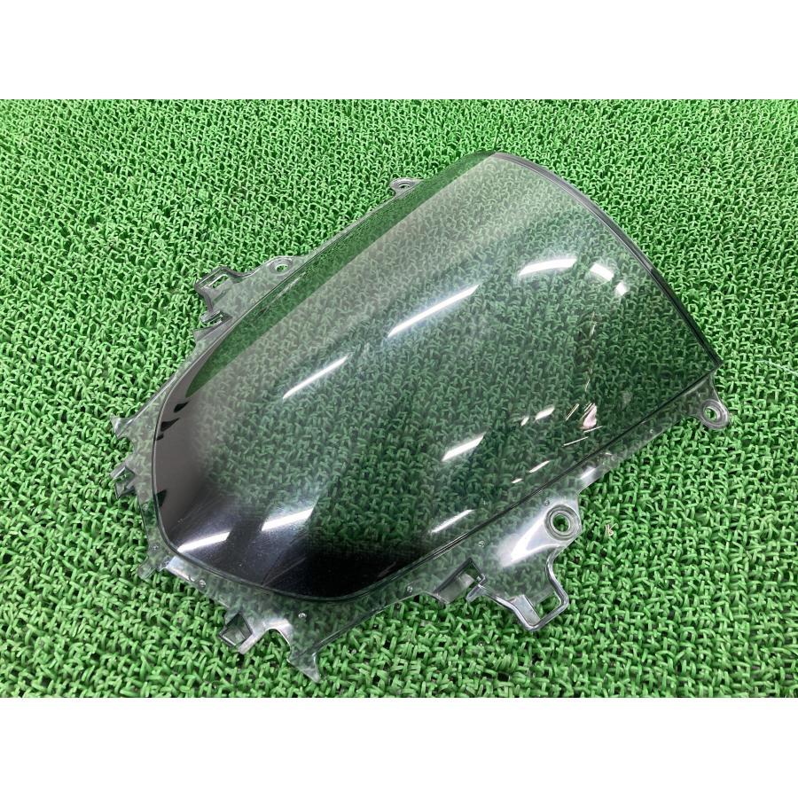 ヤマハYZF-R1用スモークスクリーン　中古品 ヤマハ発動機 YZF-R1 スクリーン ヤマハ 純正 中古 バイク 部品 RN32