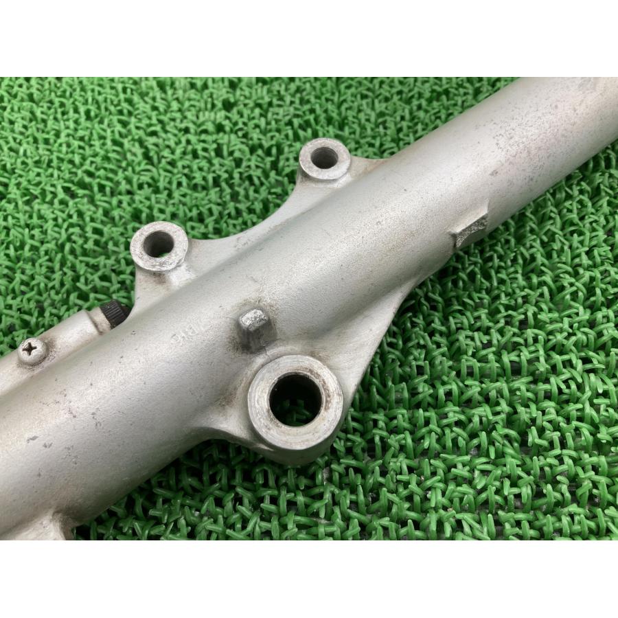 セロー225 フロントフォーク 左 Y100 ヤマハ 純正 バイク 部品 1KH 36φ SEROW225 DT200R 37F 車検 Genuine 【中古】 12 ヤマハ発動機 セロー225 フロントフォーク 左 Y100 ヤマハ 純正 中古