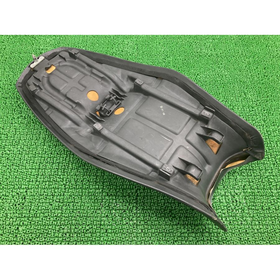 ST4 シート 595.1.034.1A ドゥカティ 純正 中古 バイク 部品 ST2