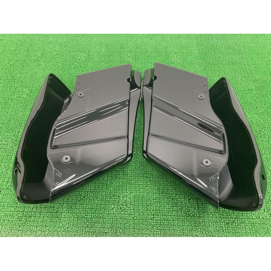 ハーレー純正 ツーリング パニアケース FLHX 左右セット 美品 ツーリング パニアケース 左右 黒 90200729/90200730 ハーレー 純正