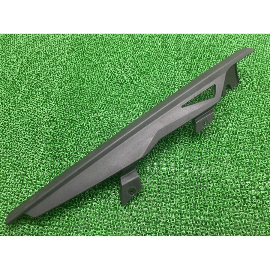 F800GS チェーンカバー 46 63 7 687 690  純正 バイク 部品 F650GS コンディション良好 割れ欠け無し 品薄 希少品 【中古】 62 F800GS チェーンカバー 46 63 7 687 690 BMW 純正 中古 バイク 部品