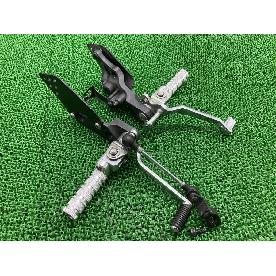 カワサキ（Kawasaki） ZRX1200ダエグ ステップ 左右 35011-1819/35011