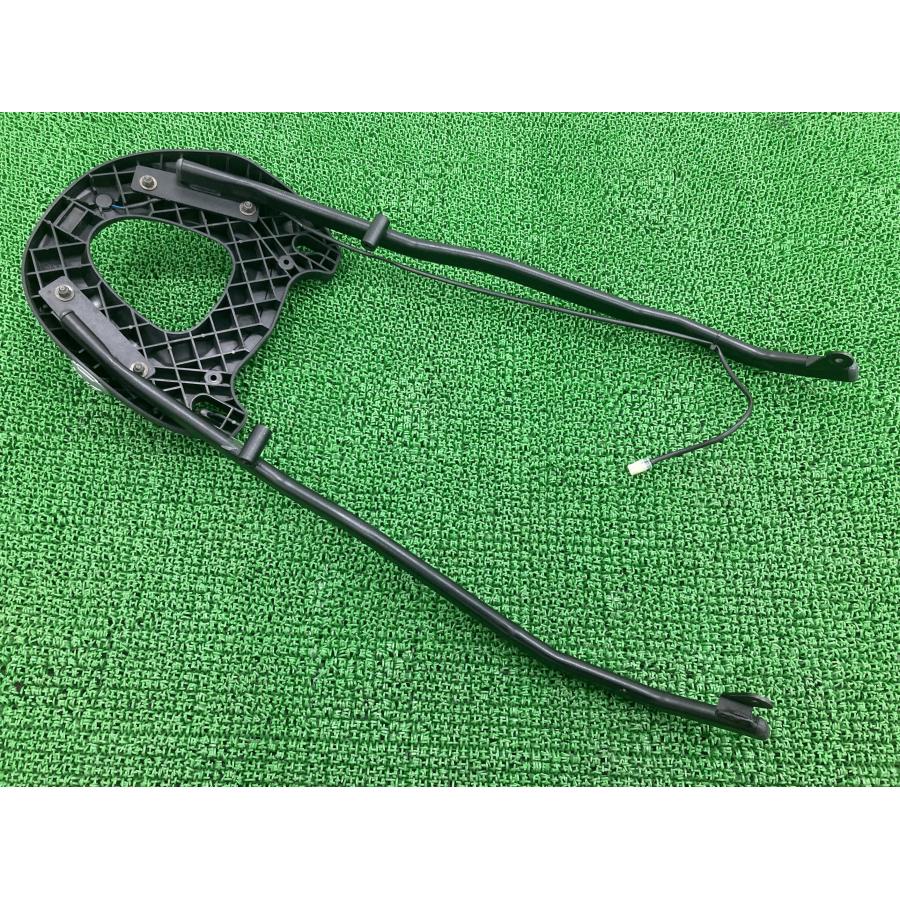 GIVI製CB1300SF リアキャリア 社外 中古 バイク 部品 SC54 前期 モノロック用トップケースステー 曲がり無し 80_2