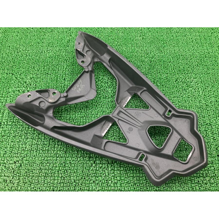 ヤマハ発動機 NMAX リアキャリア 2DP ヤマハ 純正 中古 バイク 部品