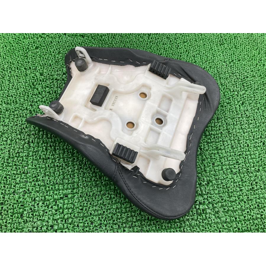 K様用 スズキ（SUZUKI） GSX-R1000 フロントシート 21H 純正 中古 バイク