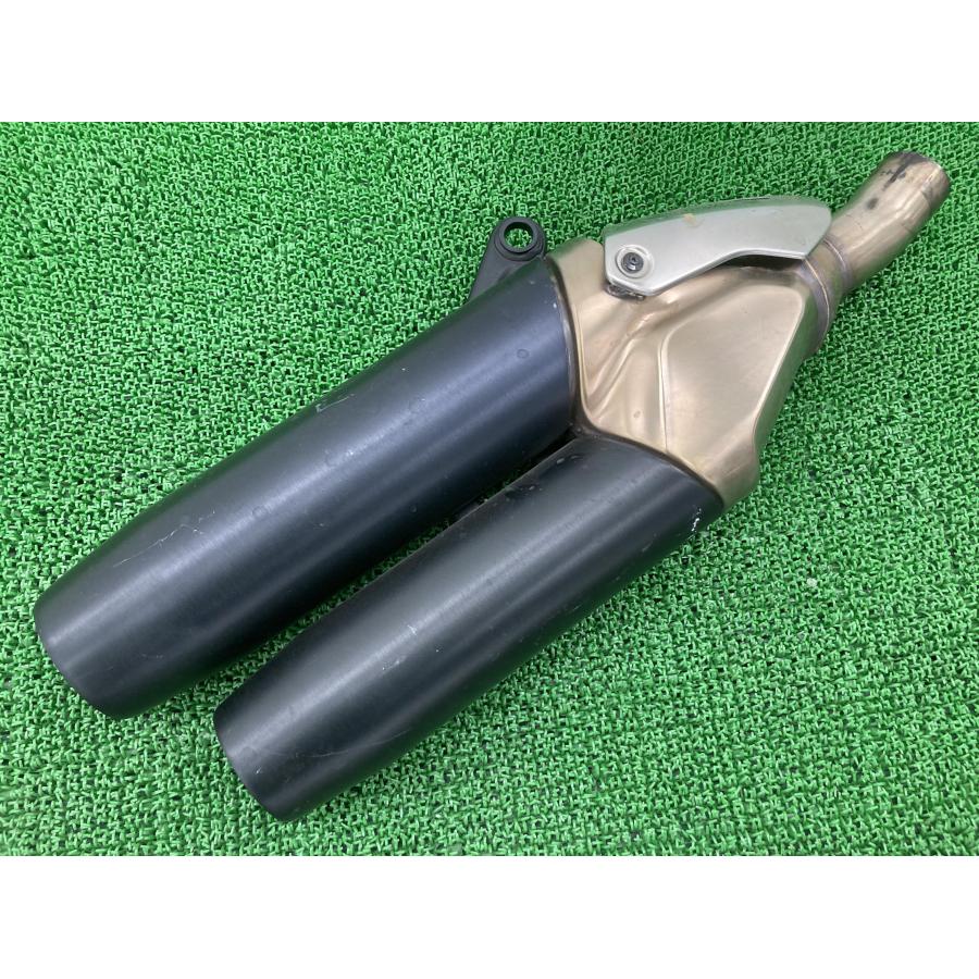 モンスター1200S サイレンサーマフラー 573.2.124.1AA ドゥカティ 純正 バイク 部品 Monster1200S M1200S コケキズ無し 【中古】 92 モンスター1200S サイレンサーマフラー 573.2.124.1AB ドゥカティ 純正