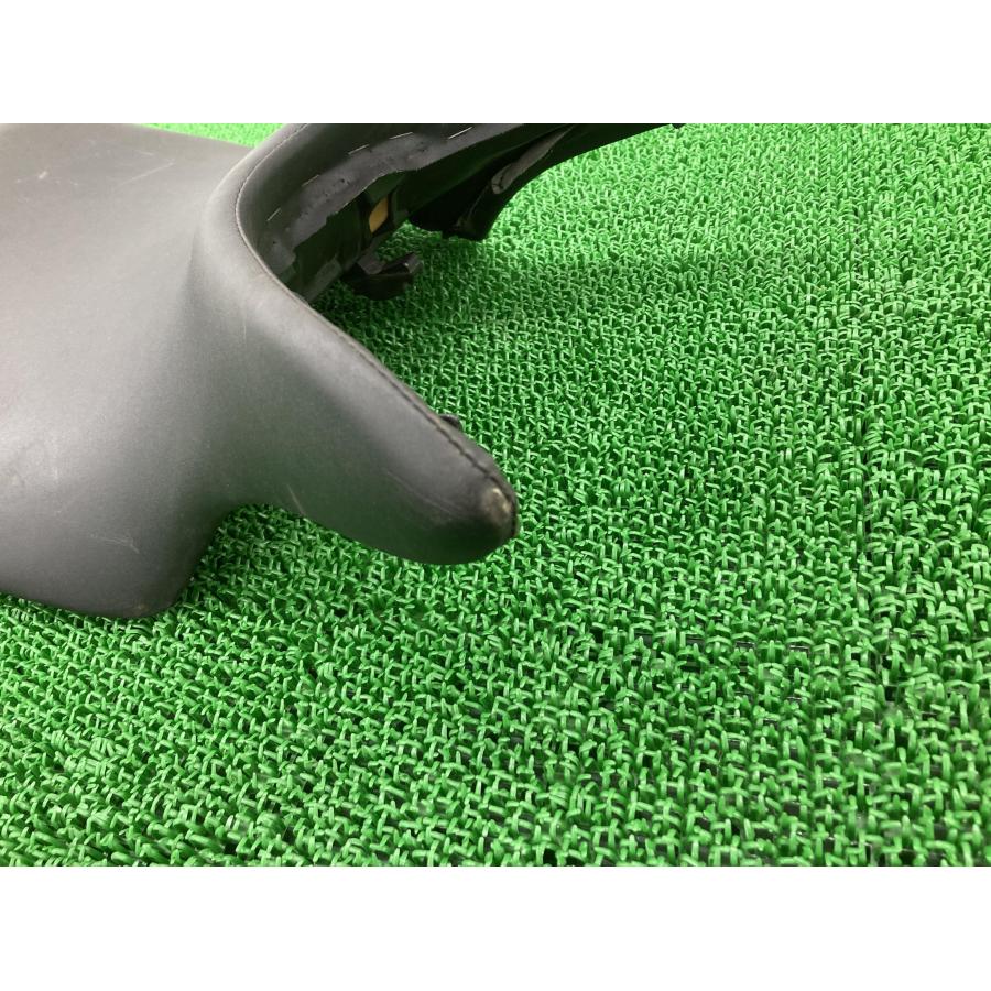VFR800 シート MCW ホンダ 純正 中古 バイク 部品 RC46 後期 02〜09年 安心のノーマル 修復素材や張り替えベースに 車検 Genuine 63_1