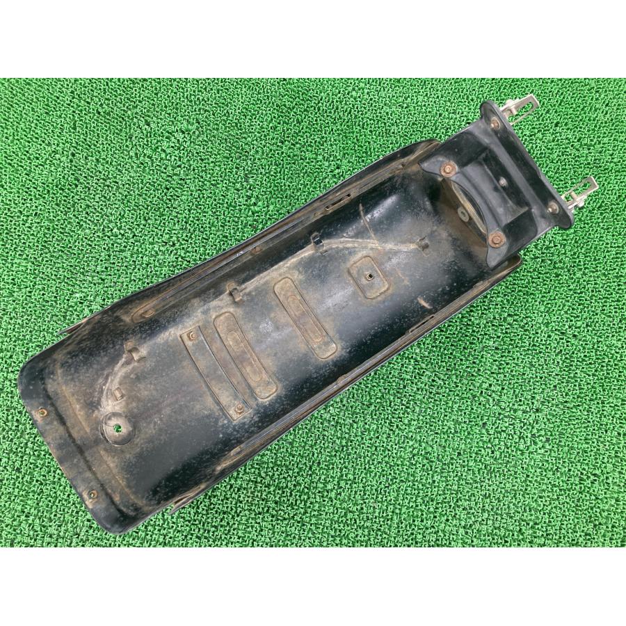 カワサキ（Kawasaki） バルカン400 リアフェンダー 黒 純正 中古