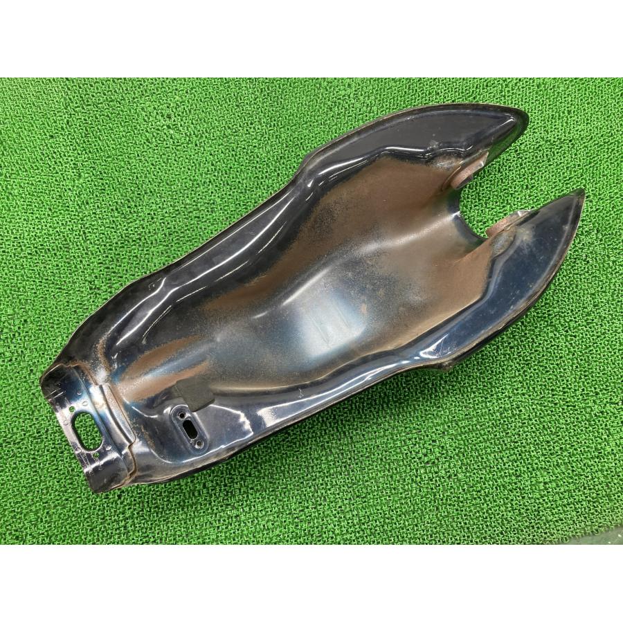 ヤマハ発動機 SRV250 タンク 紺M ヤマハ 純正 中古 バイク 部品 ヤマハ発動機 SRV250 タンク 紺M ヤマハ 純正 中古 バイク 部品