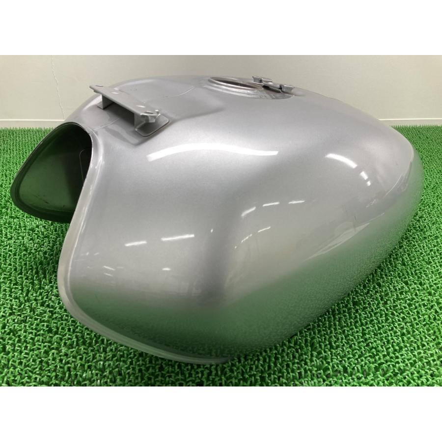 ホンダ X-4 タンク 銀 MAZ 純正 中古 バイク 部品 SC38 X4 ホンダ X-4 タンク 銀 MAZ 純正 中古 バイク 部品 SC38 X4