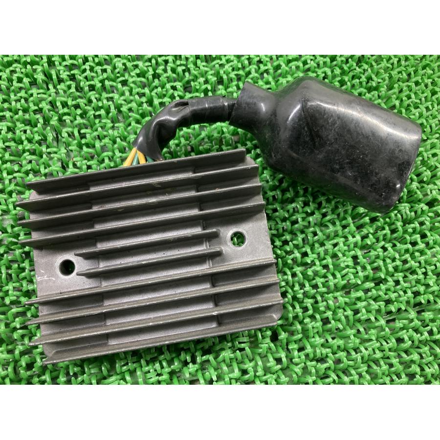 ホンダ（HONDA） フォルツァ レギュレター 純正 中古 バイク 部品 MF06