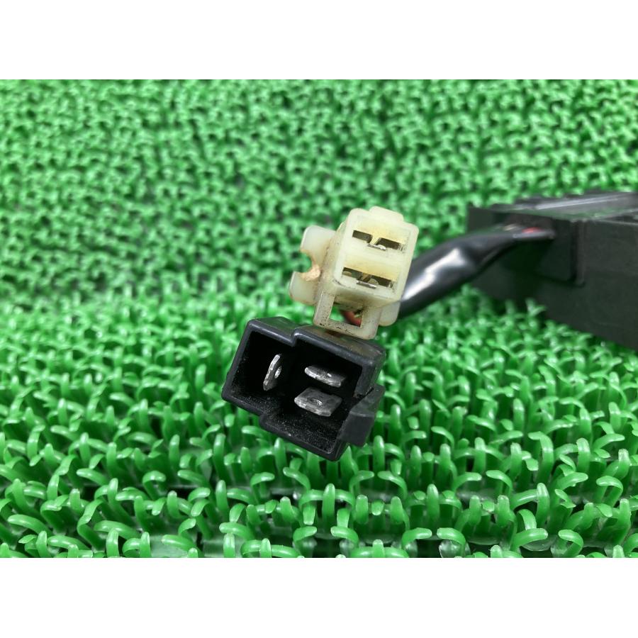 グラストラッカー レギュレター スズキ 純正 バイク 部品 NJ47A 29B SH572A-12 ST250 レギュレーター レクチファイア 【中古】 94 スズキ（SUZUKI） グラストラッカー レギュレター 純正 中古 バイク