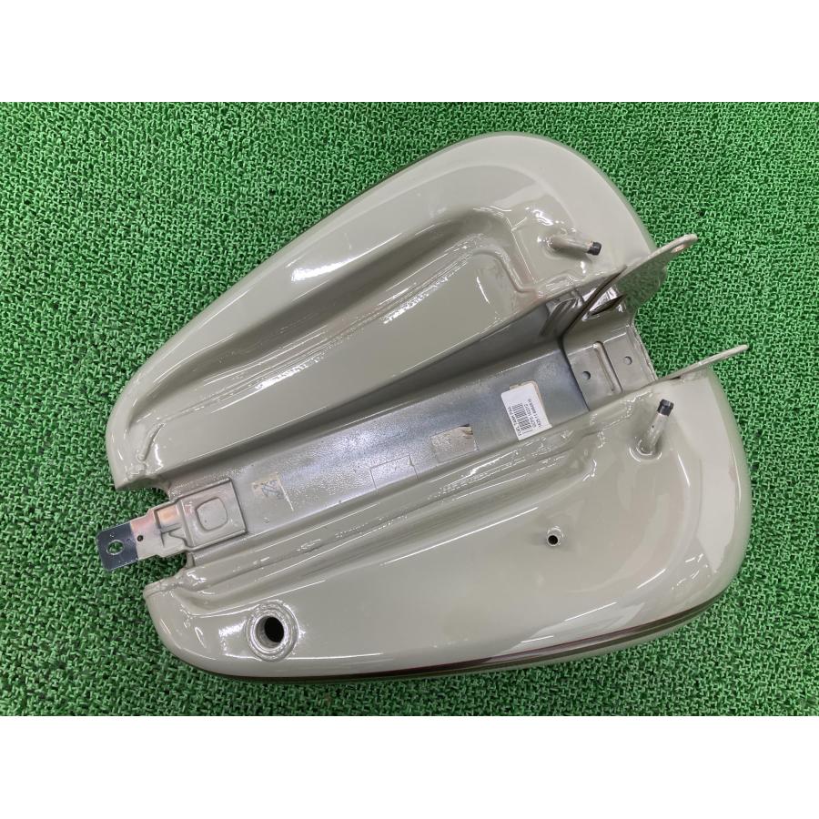 FLSTF1580 タンク 61625-11 ハーレー 純正 中古 バイク 部品