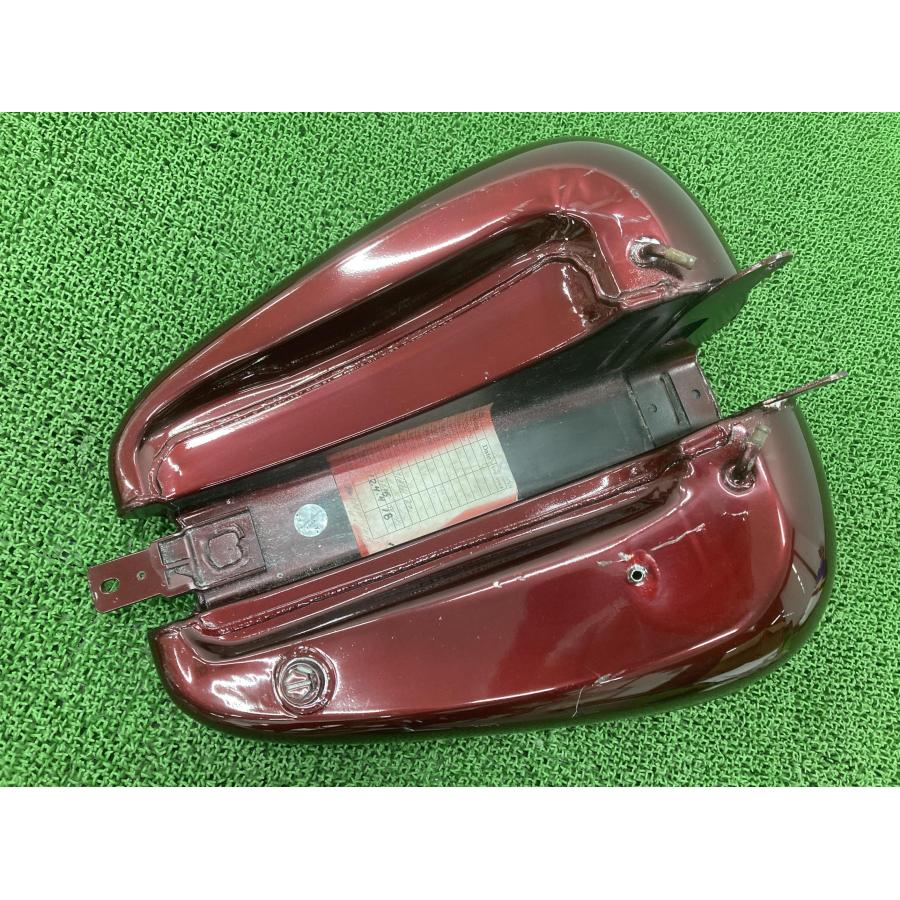 FLSTC1450 タンク ワインM ハーレー 純正 中古 バイク 部品 ラジカルペイント ヘリテイジソフテイルクラシック 修復素材に コケキズ無し 78 FLSTC1450 タンク ワインM ハーレー 純正 中古 バイク 部品 ラジカル