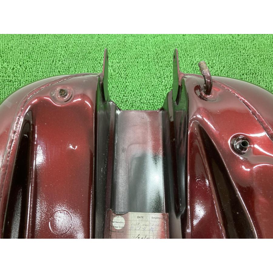 FLHR タンク ワインM ハーレー 純正 中古 バイク 部品 ～07年 TC88 ロードキング ラジカルペイント ガソリンタンク 車検 Genuine 70 FLHR タンク ワインM ハーレー 純正 中古 バイク 部品 〜07年 TC88