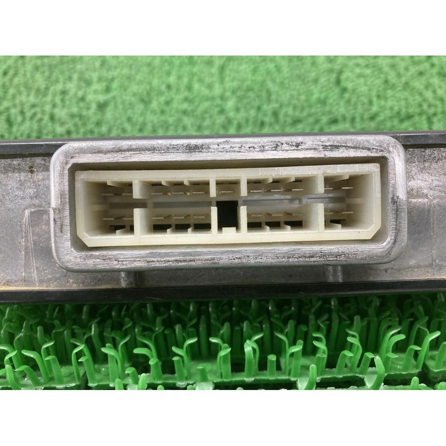 Z1100GP ECU カワサキ 純正 中古 バイク 部品 KZT10B ECM 機能的問題なし 品薄 希少品 車検 Genuine 55 カワサキ（Kawasaki） Z1100GP ECU 純正 中古 バイク 部品 KZT10B ECM