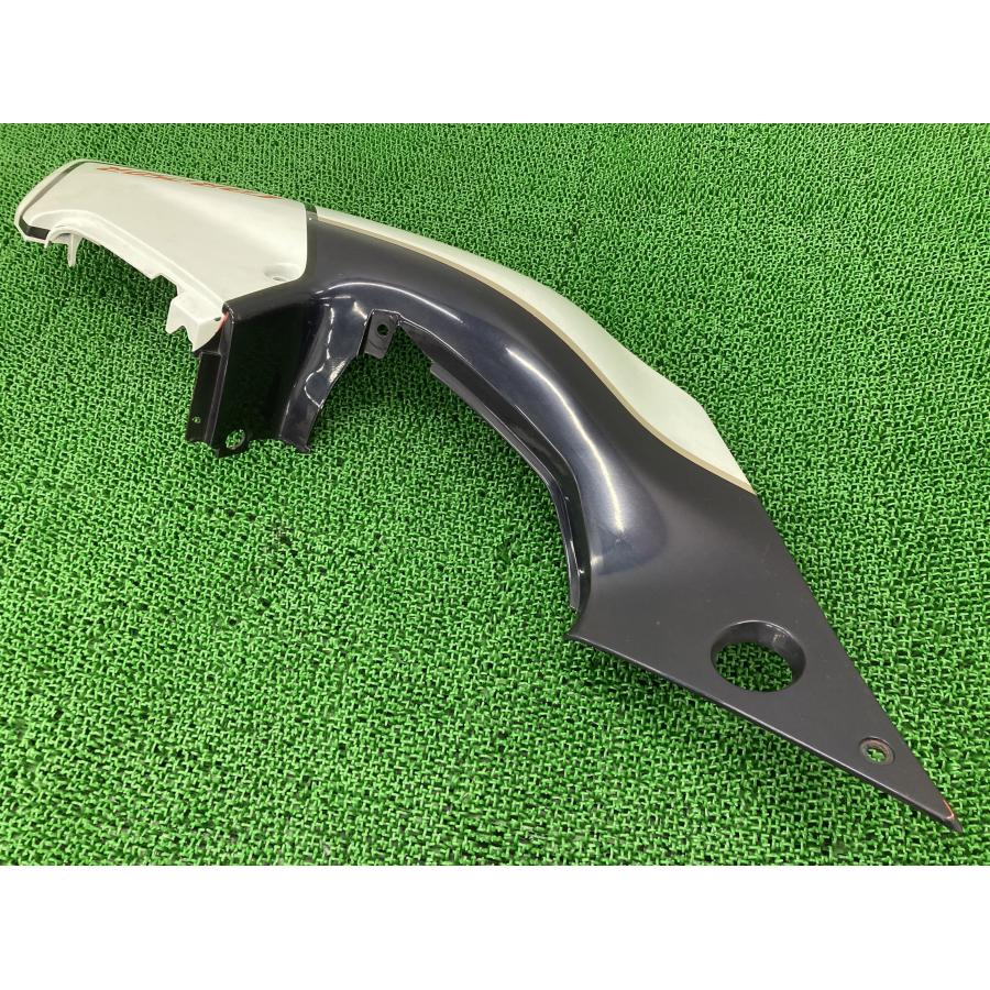 ホンダ（HONDA） CBR250R シートカウル 左 パール KY1 純正 中古