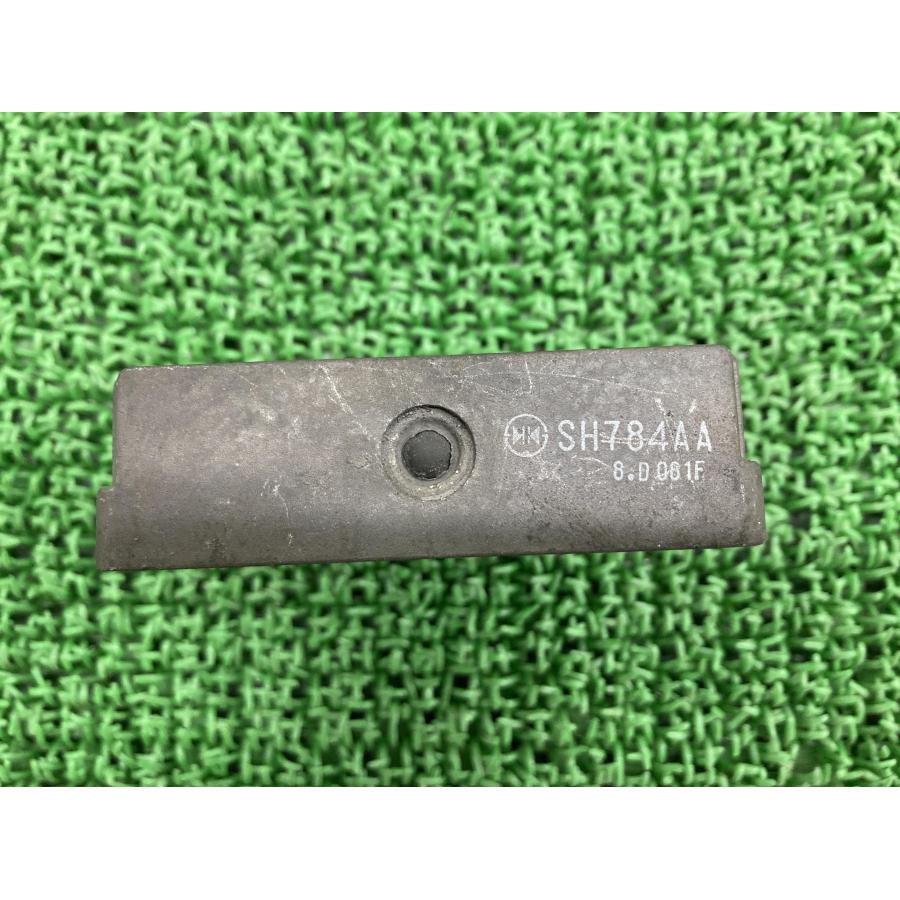 ホンダ（HONDA） CB400SF レギュレター 純正 中古 バイク 部品 NC42