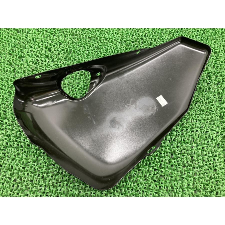XL883 XL1200 サイドカバー 右 黒 ハーレー 純正 中古 バイク 部品 スポーツスター 04〜13年 凹み無し 品薄 希少品 車検 Genuine 34の画像